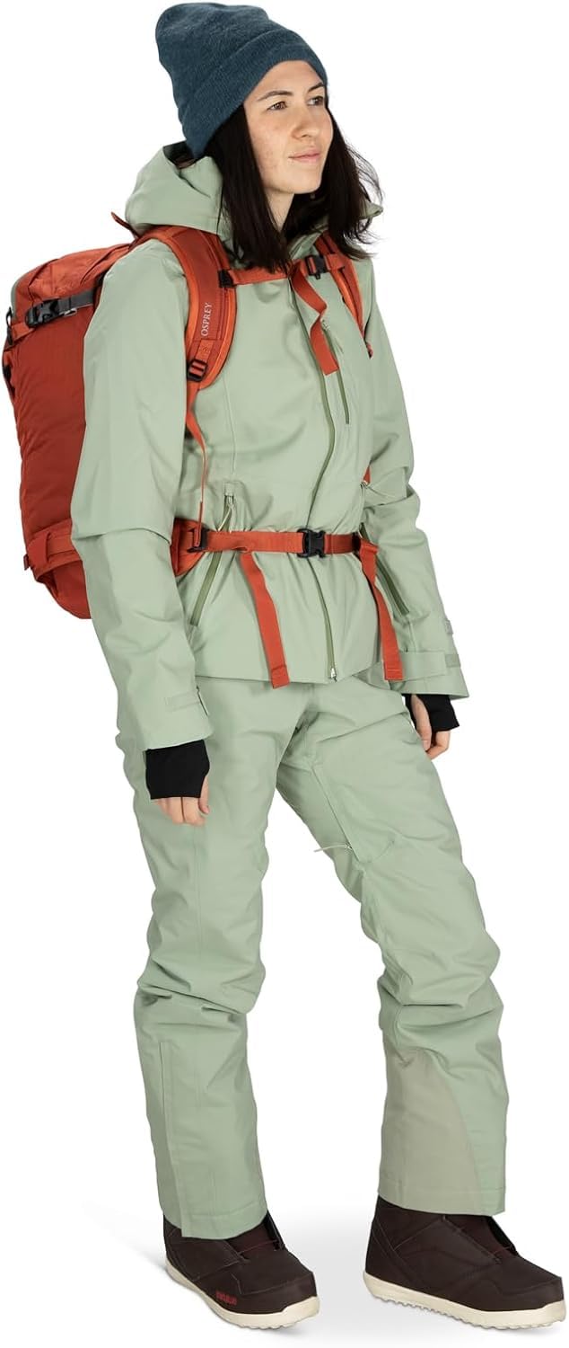 Osprey Sopris 40L integrated helmet net for helmet storage on the move.