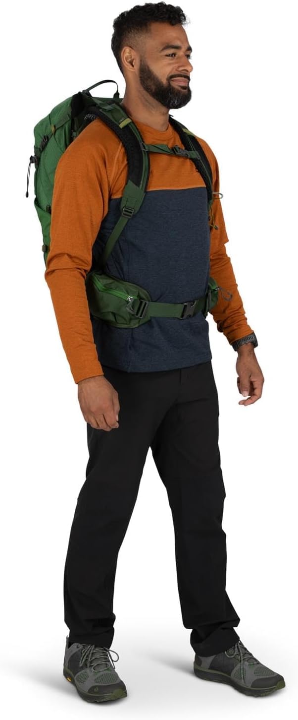 Osprey Stratos 24L dimensions and weight label helps plan your pack