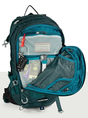 Osprey Sylva 12L hydration valve with magnetic clip for easy sipping