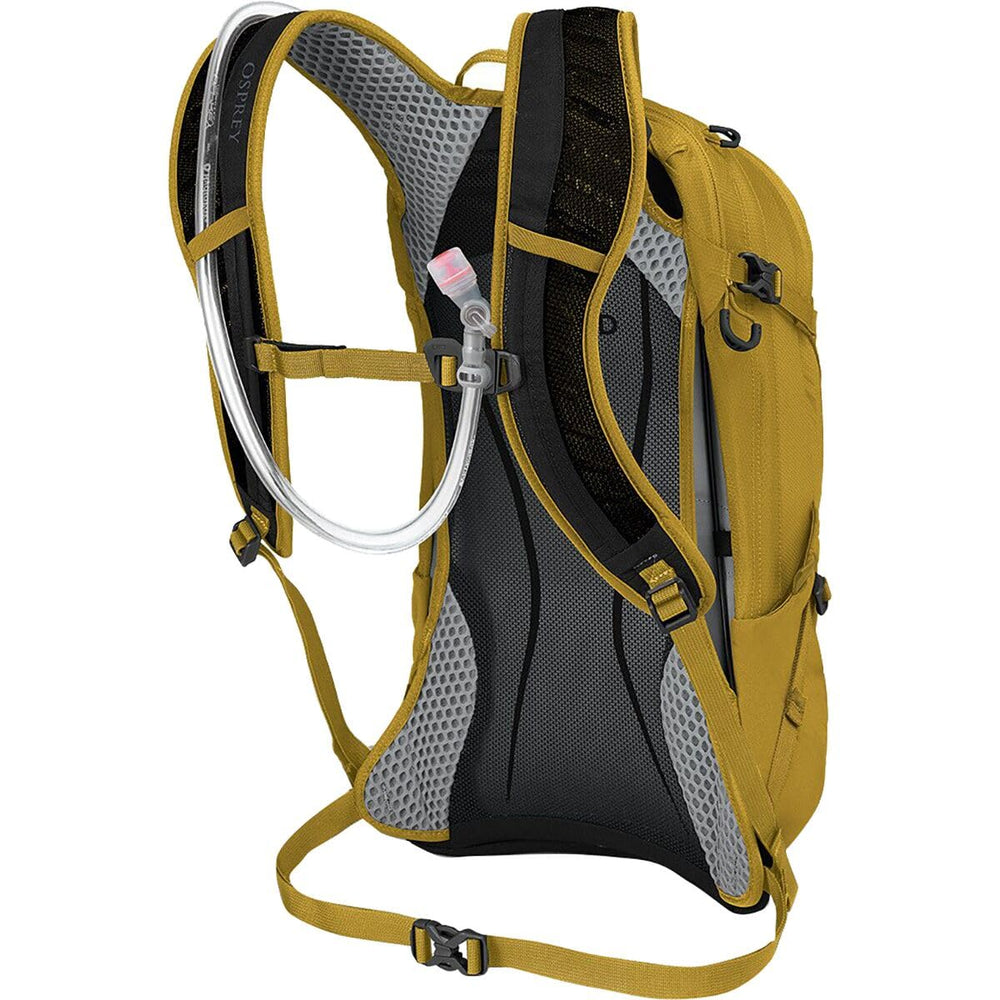 Osprey Syncro 12L raincover stored in base pocket for sudden showers