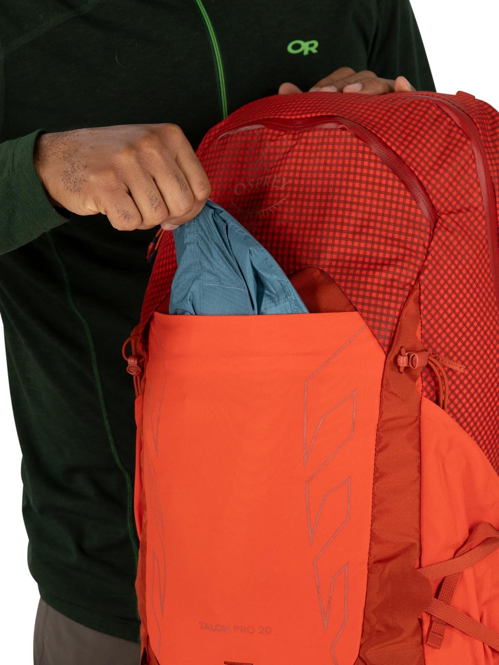 Osprey Talon Pro stretch pockets illustrating flexible storage