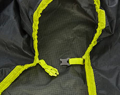Osprey Ultralight Raincover Large fit for 75-110 liter packs keeps rain at bay.