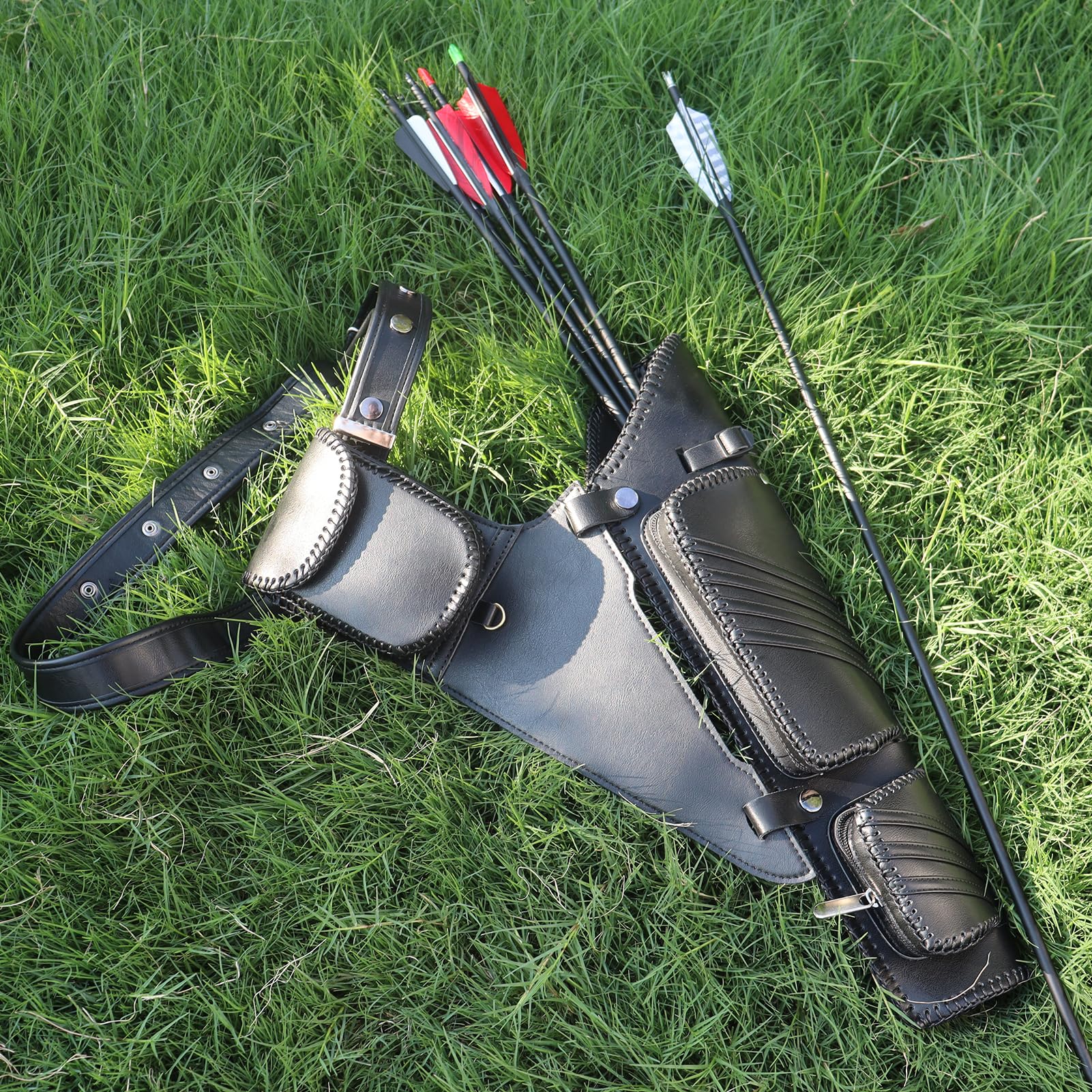 oubert Archery Hip Quiver right handed design with tilted opening for smoother arrow retrieval.