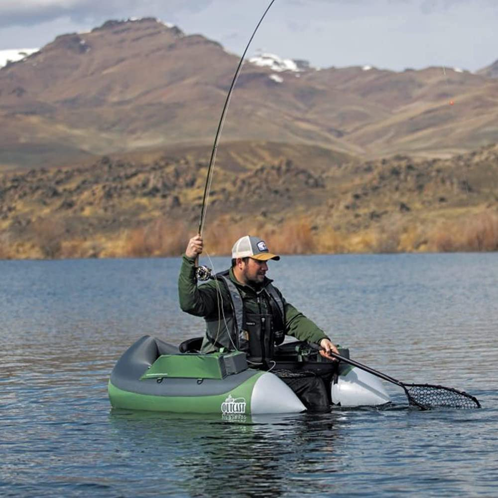 Built-in carry handle on Fat Cat LCS float tube