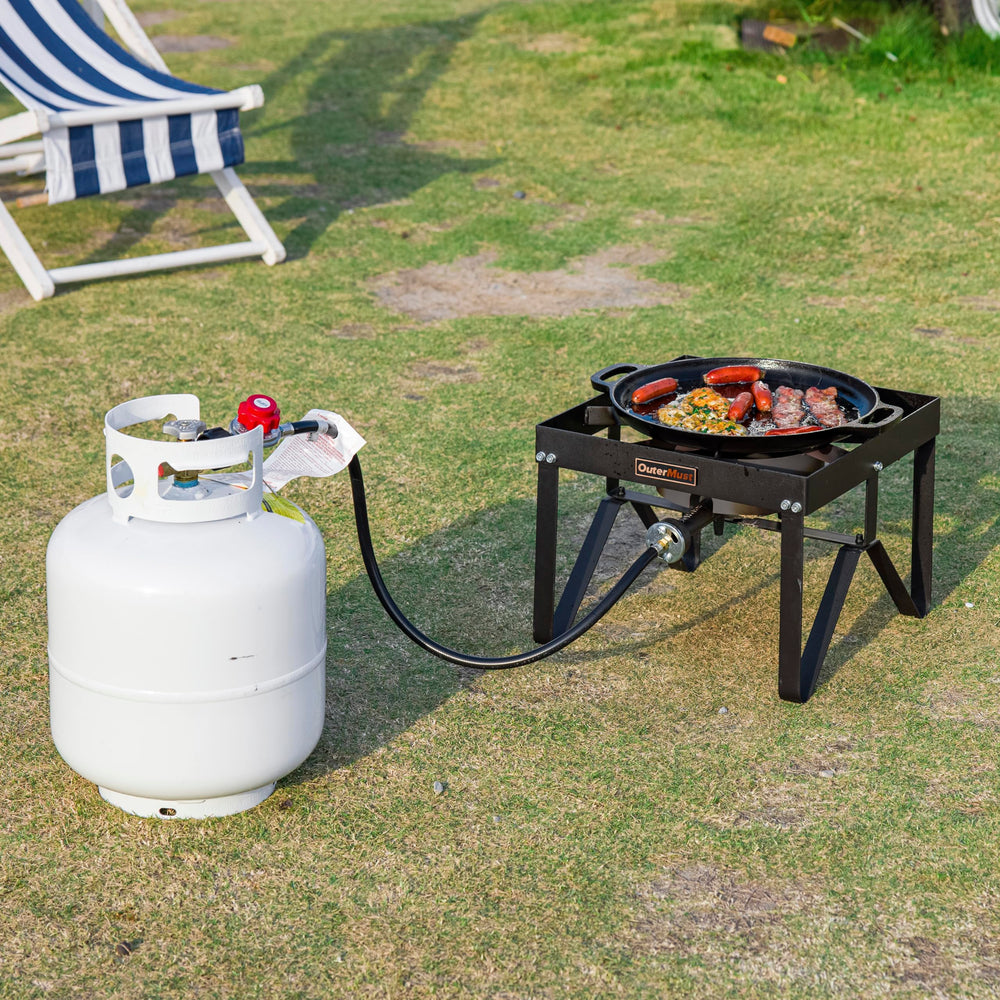 OuterMust portable burner weighs 13 pounds and is easy to transport.