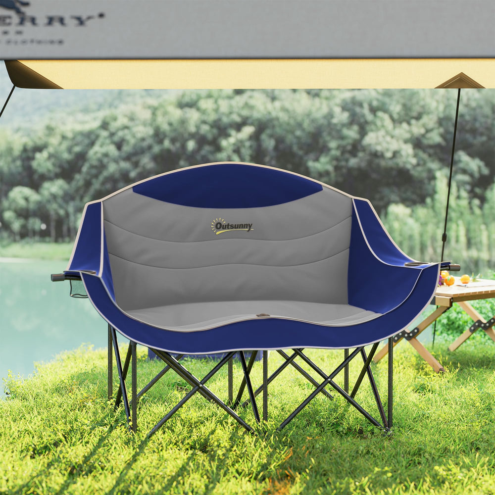 Outsunny weather-resistant 600D Oxford fabric resists wear during all-season use.