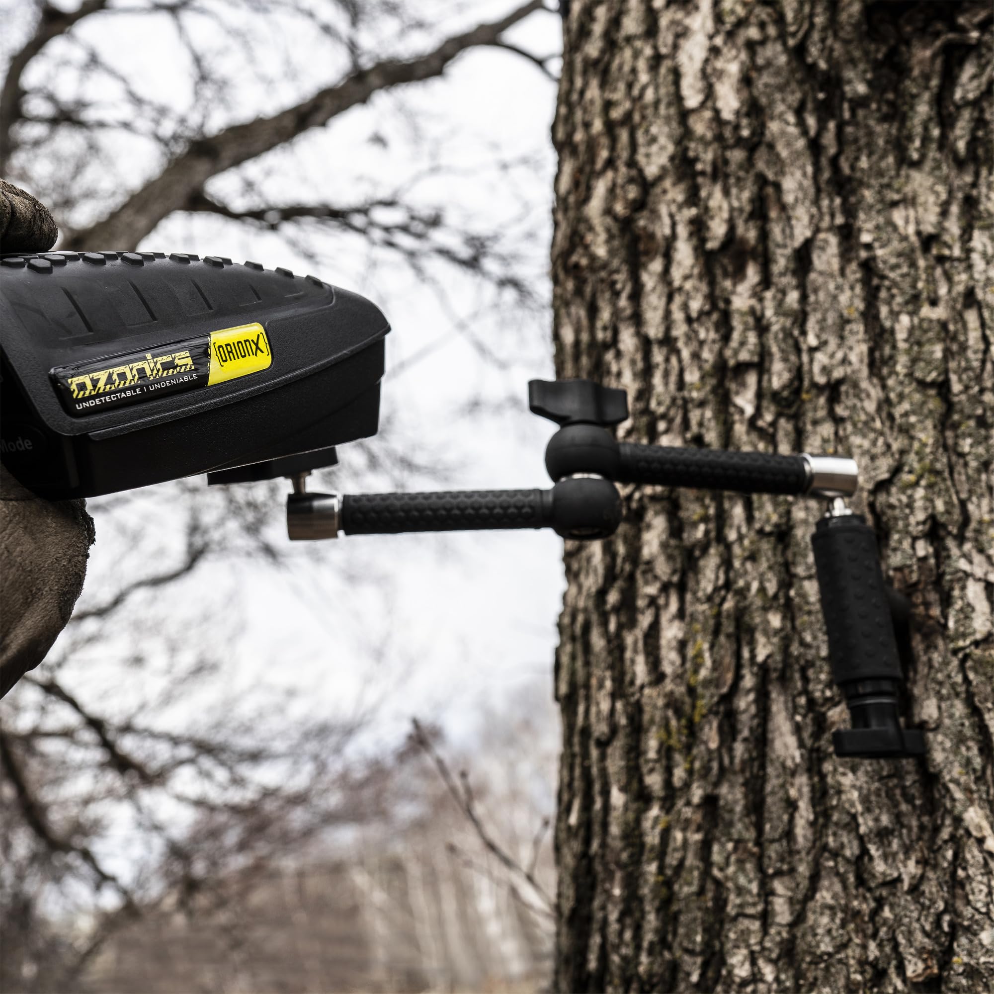 Four-step install guide: quick deployment of the Ozonics SG-MD03 before hunts.
