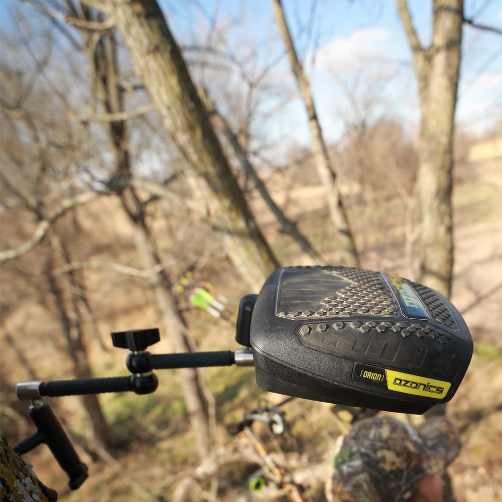 Sturdy construction of the SG-MD03 supports reliable positioning in hunting conditions.