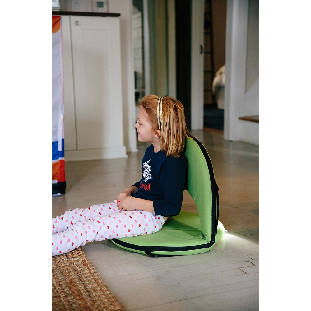 Pacific Play Tents Stansport seat green side view, compact fold for easy transport