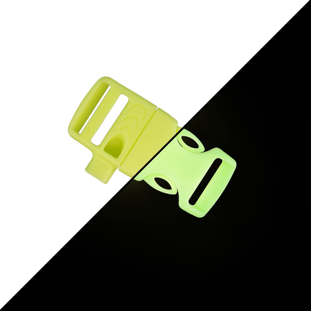 Paracord Planet glow-in-the-dark whistle buckle close-up facilitates emergency signaling during outdoor trips