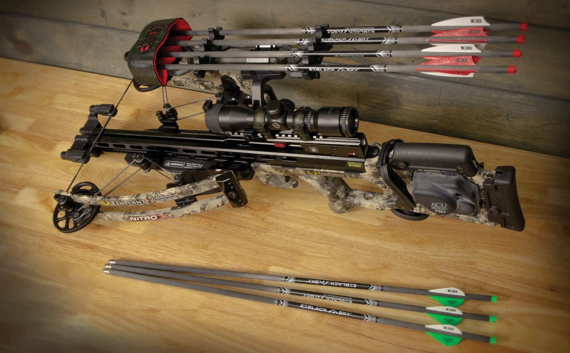 Parallel left or right side mounting for Bohning quiver