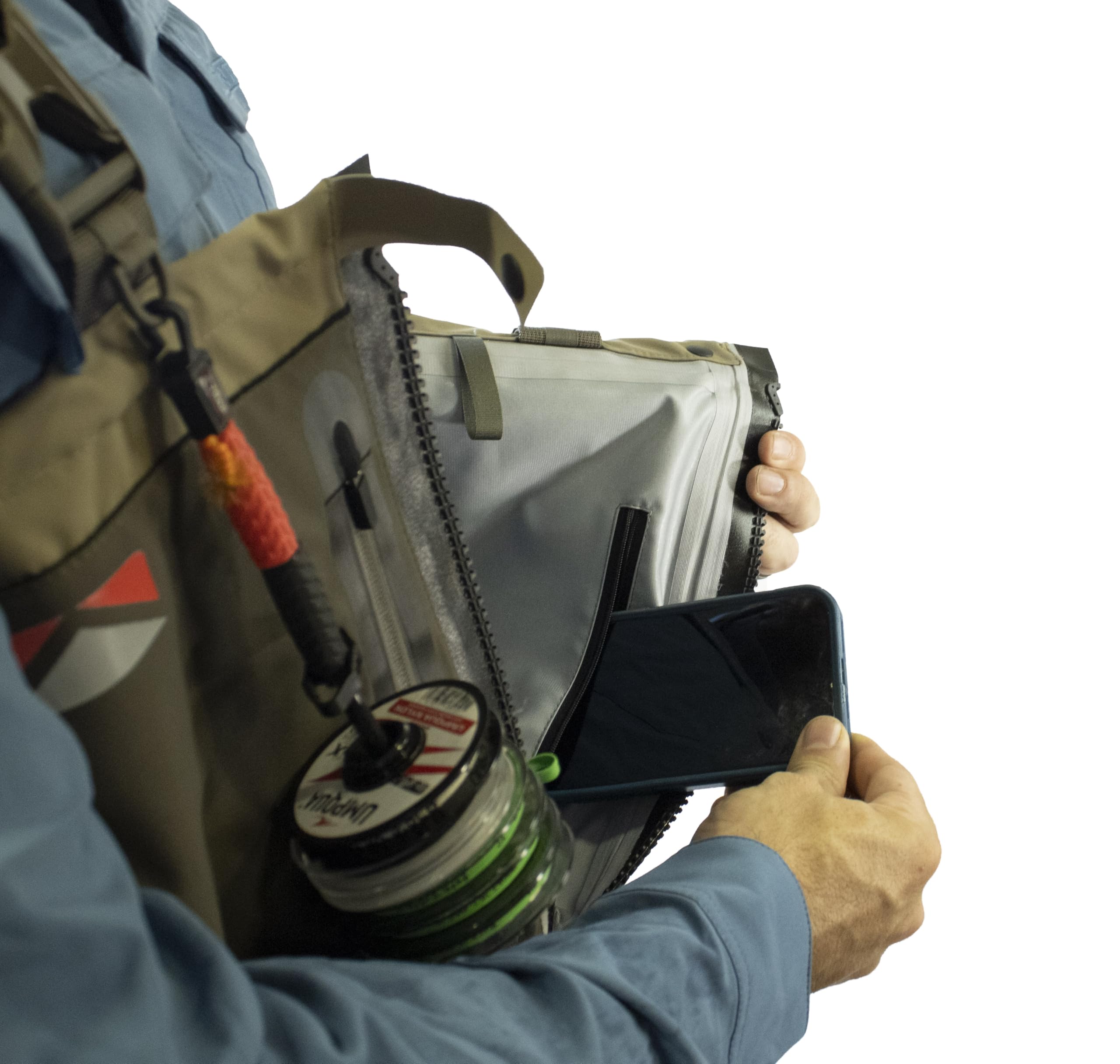 Paramount Outdoors Meridian Z TIZIP waterproof zipper delivers a watertight seal.