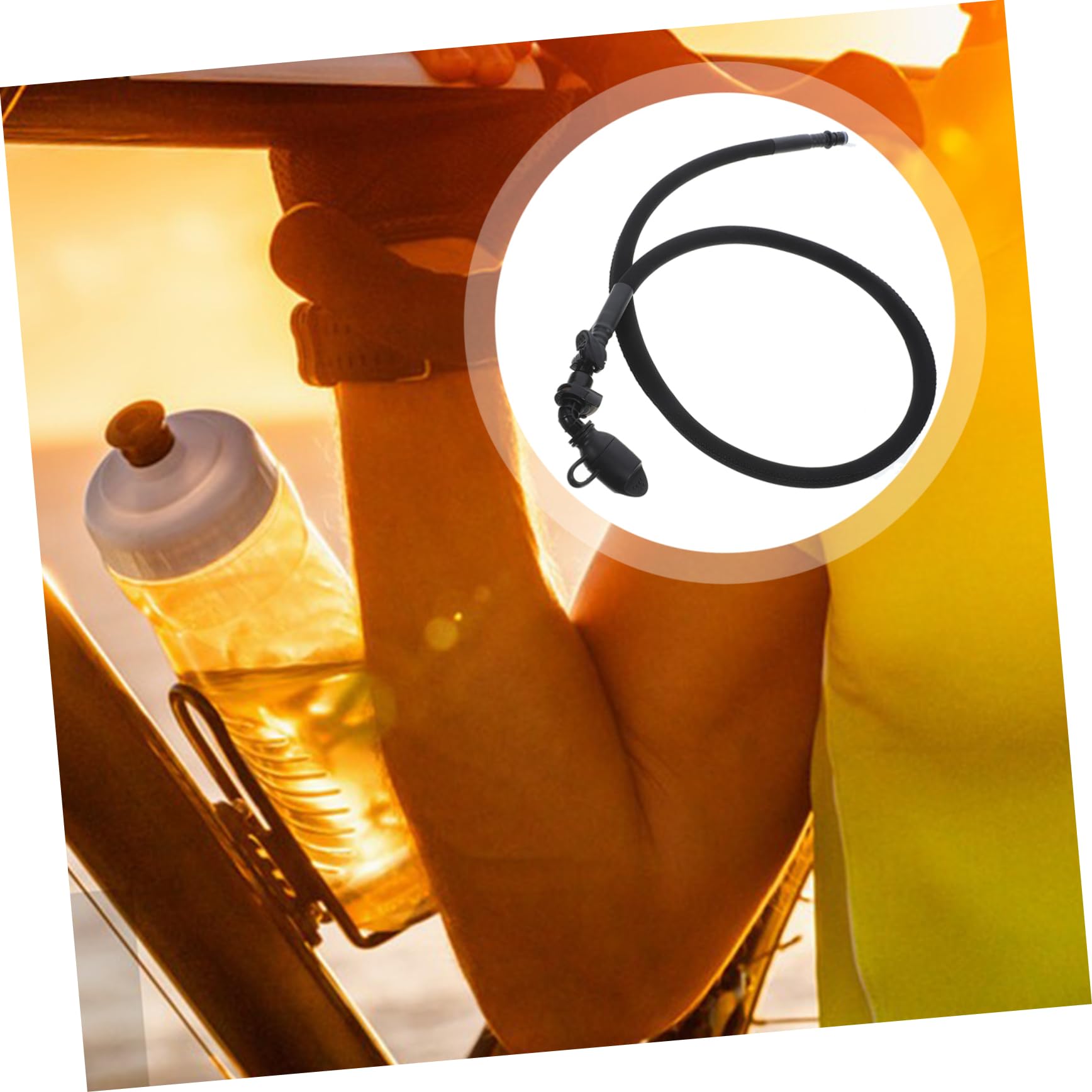 Parliky bite-valve nozzle ensures controlled flow during outdoor activities.