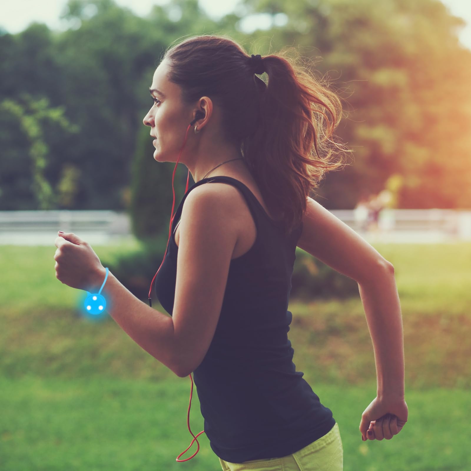 PATIKIL LED running light is compact and lightweight for easy carry