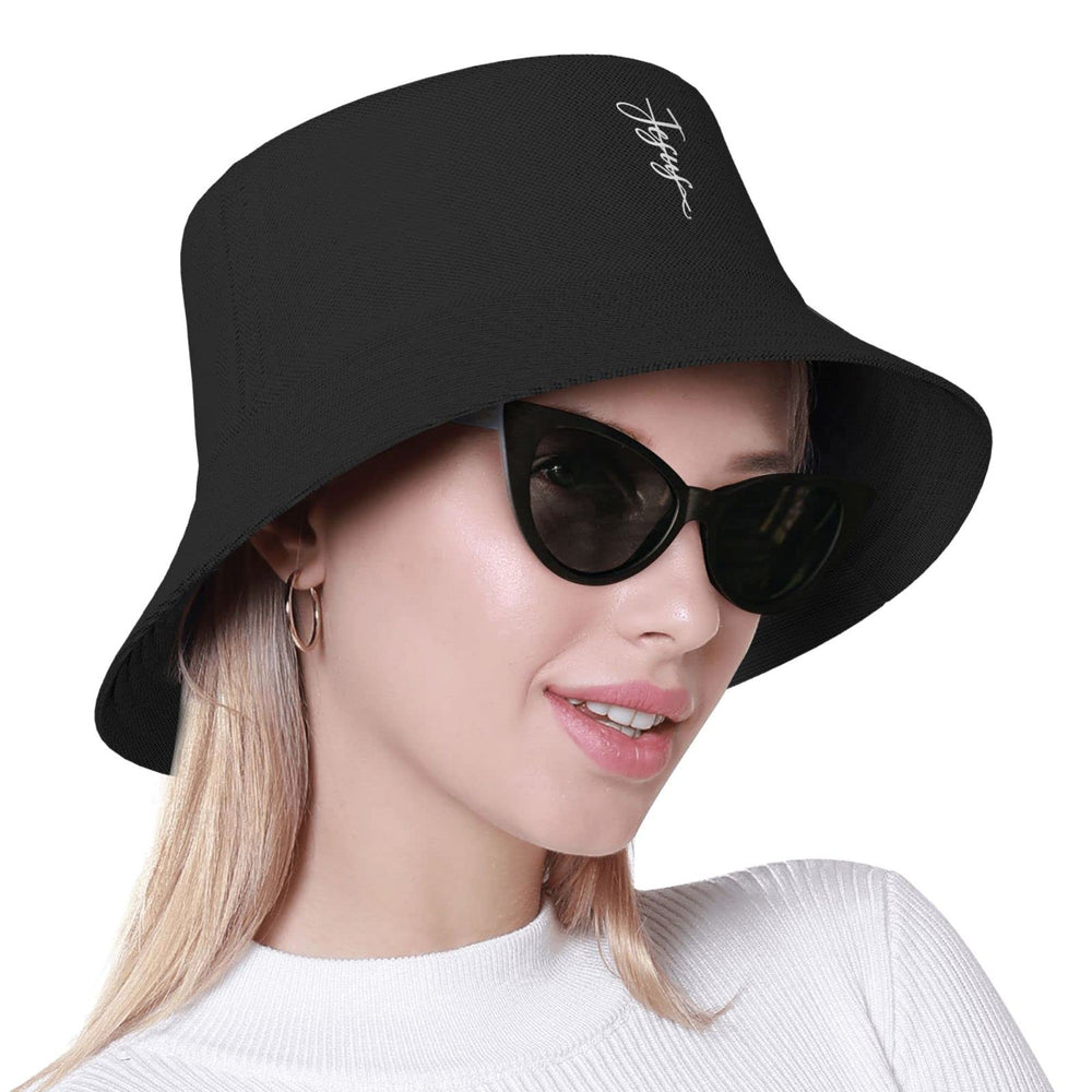 PAUPPY sun-shade brim provides practical coverage during outdoor activities