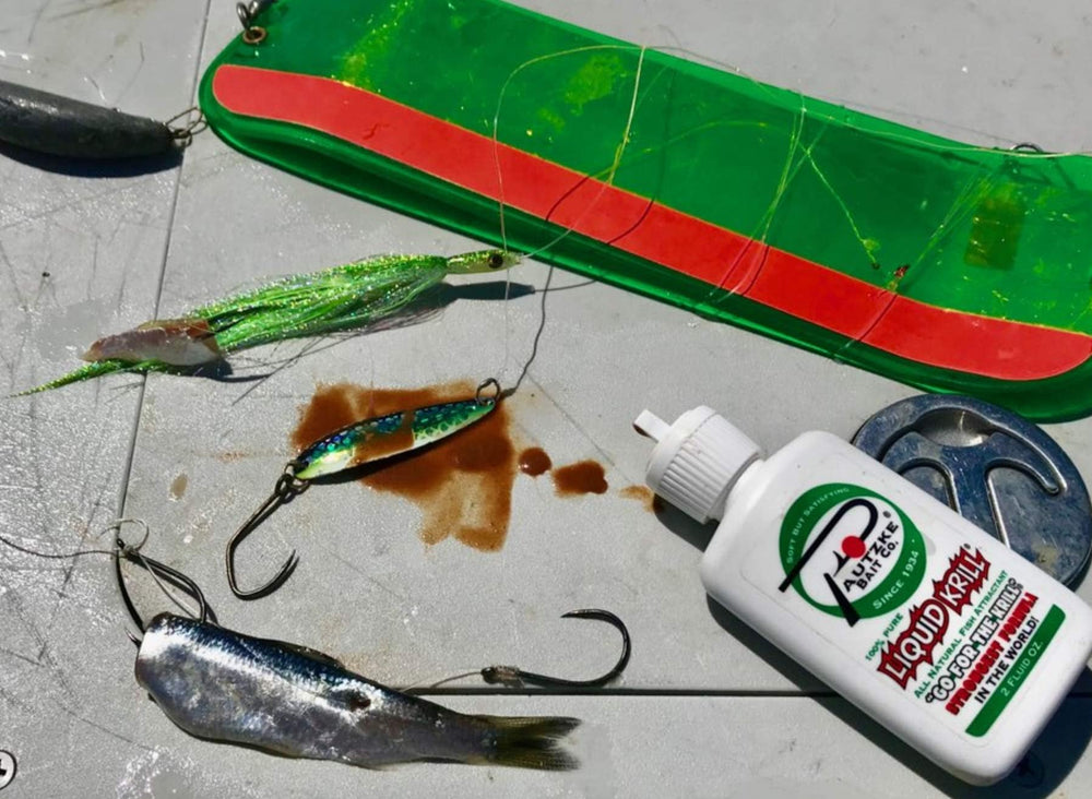 Pautzke Liquid Krill soaking crab pots illustrates bottom-bait scent use.