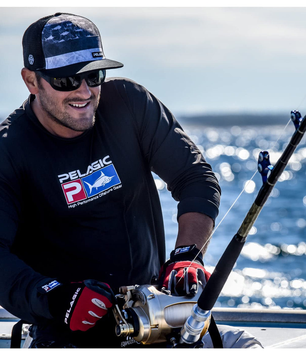 Pelagic End Game Gloves, closed fingertips, red, great for blister prevention during casting.