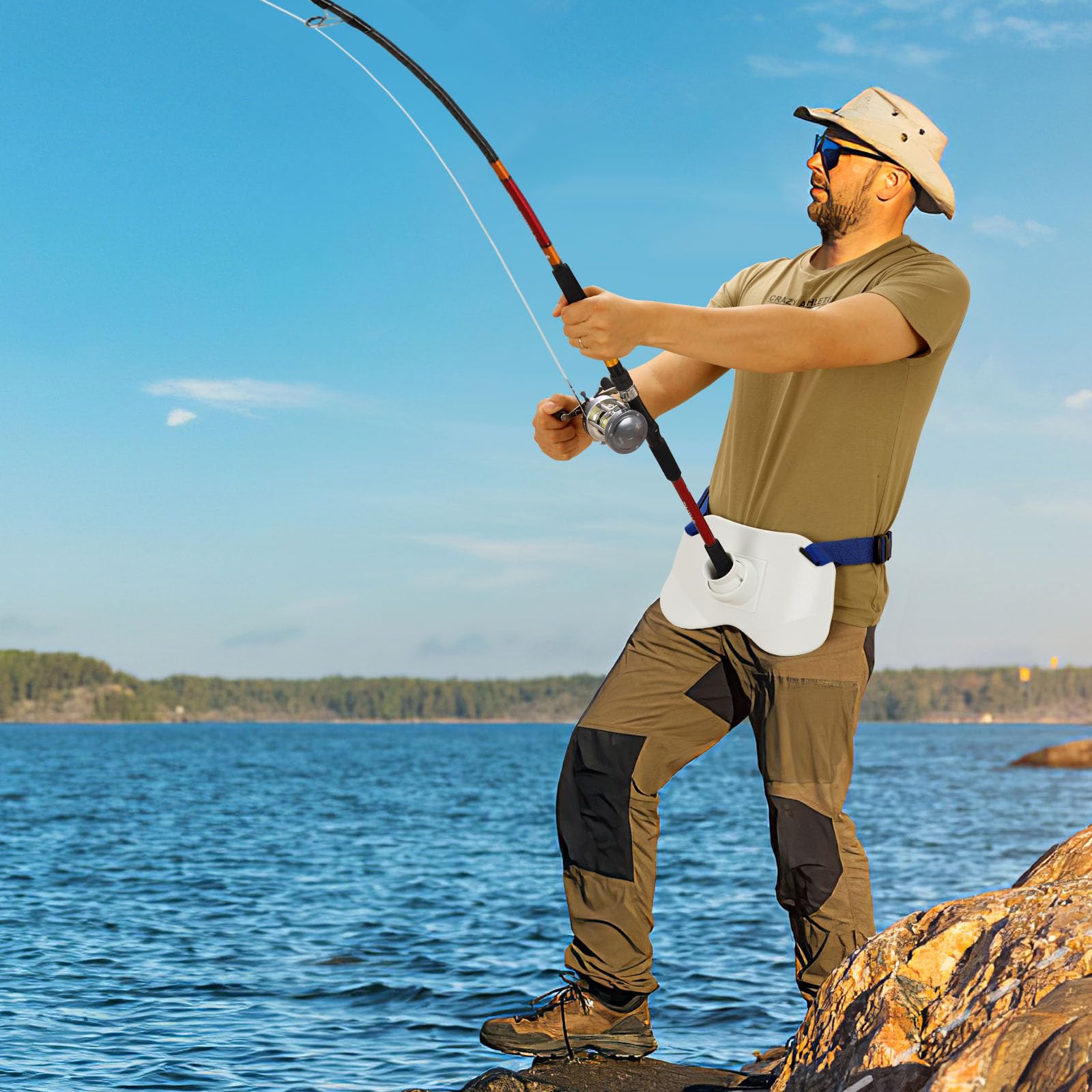 PELLOR packaged belt image confirms compact, ready-to-use fishing gear.
