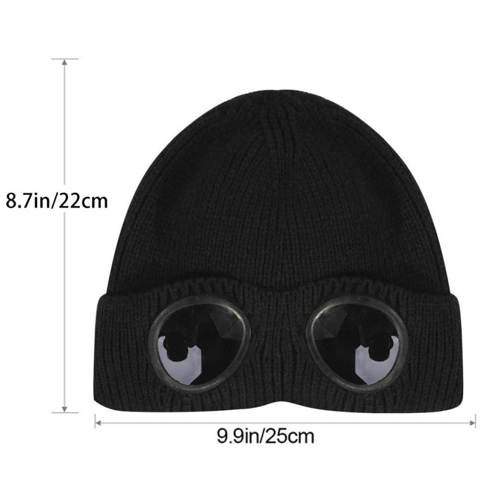 Peosaard packaging reveals complete beanie and goggles set.