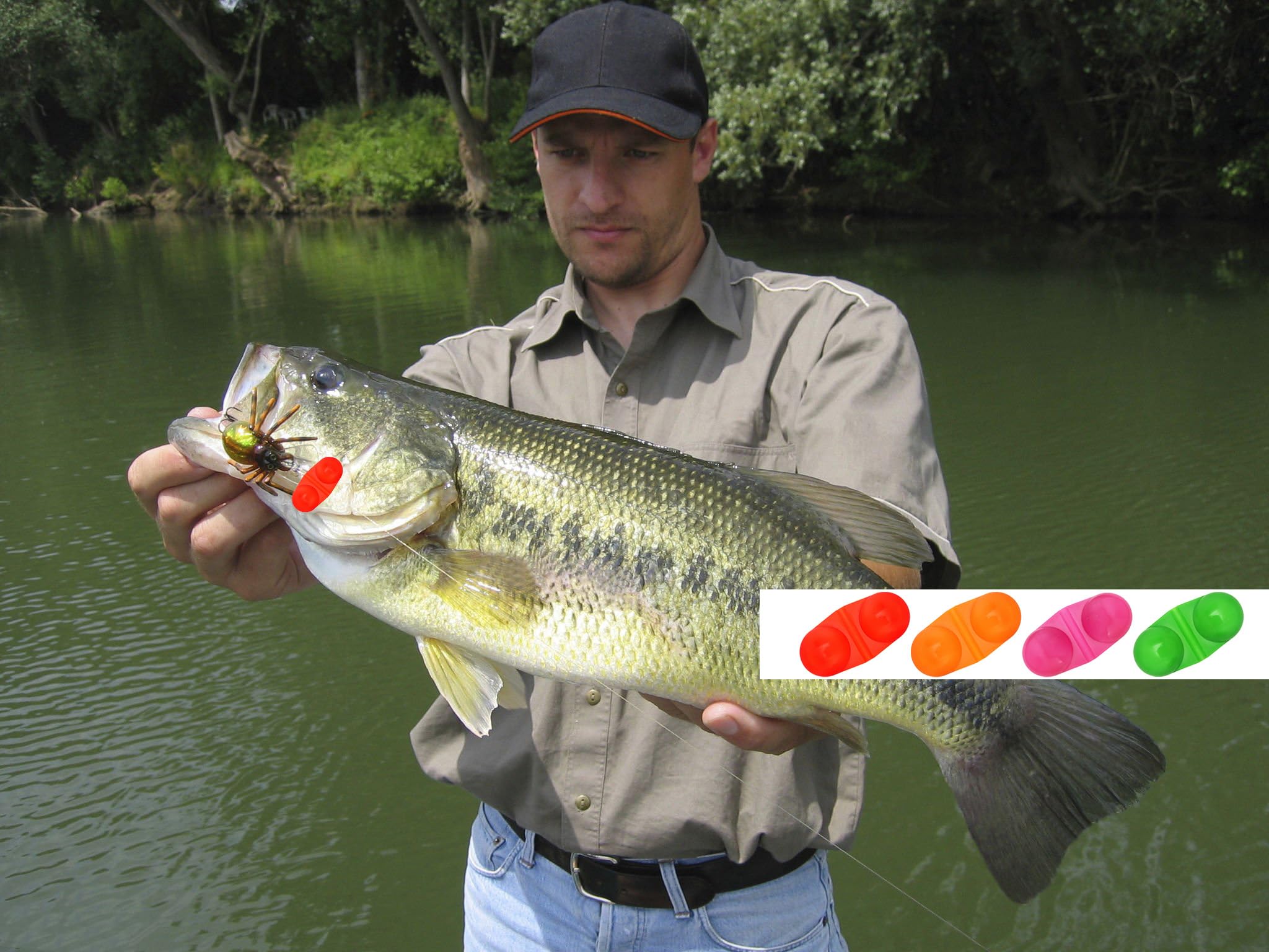 40 catfish rattle bells in 4 colors (10 each)