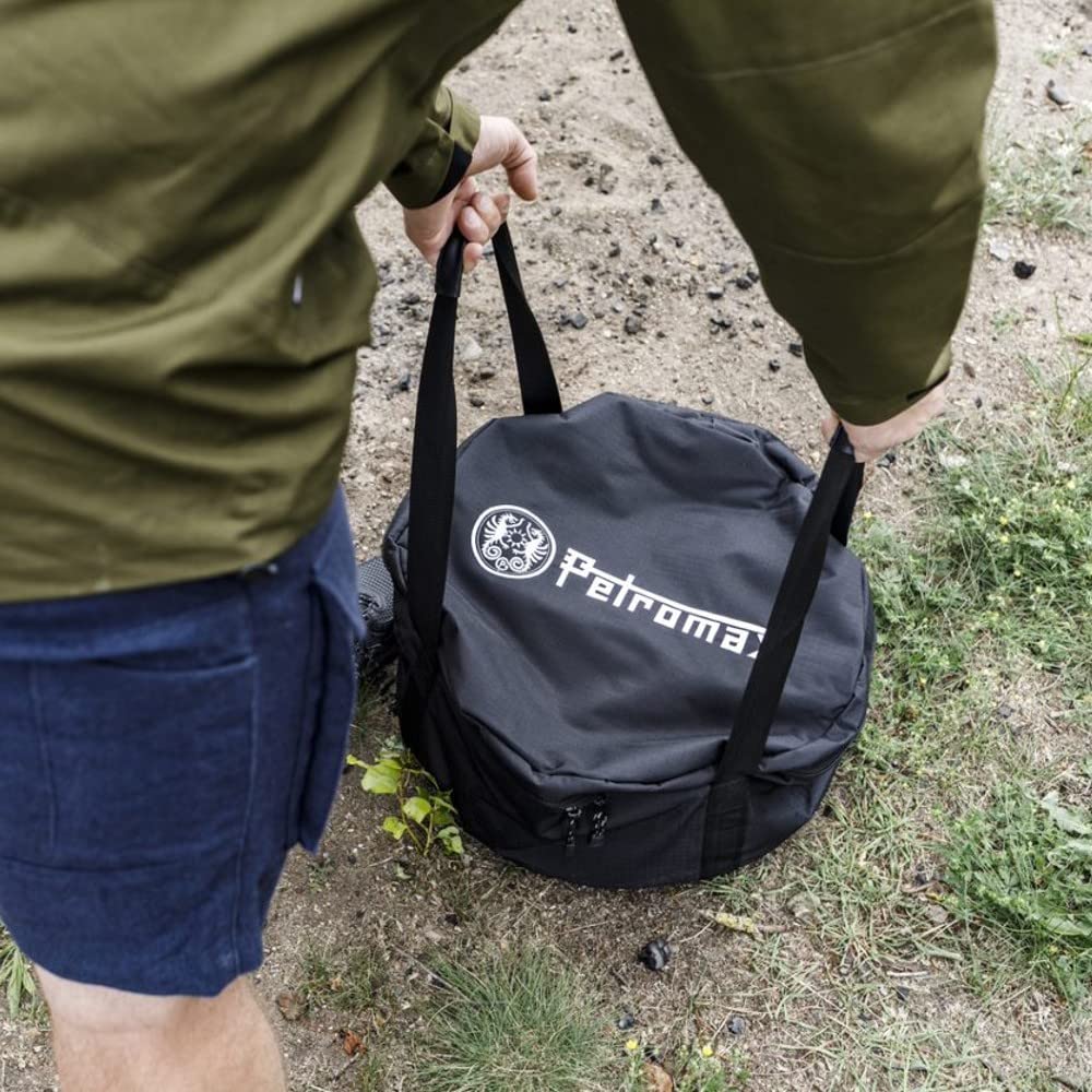 Petromax FT12 transport case with reinforced bottom for stability during transit.