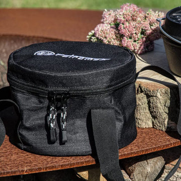 Petromax FT12 transport case bottom removable for easy cleaning after use.