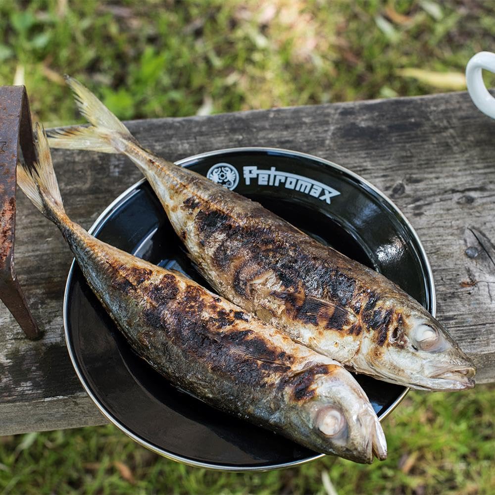 Petromax enamelware plate surface is easy to clean after meals