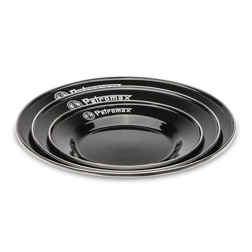 Petromax enamelware plate with scratch-resistant coating that withstands outdoor use.