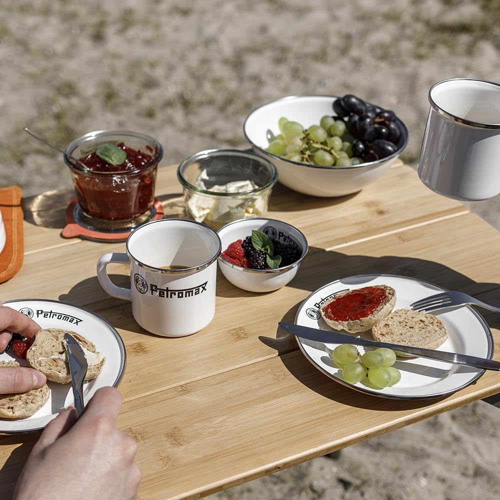 Petromax plate with smooth enamel surface, easy to clean after meals