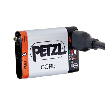 Petzl Accu Core USB charging indicator shows charging status for easy top-ups.