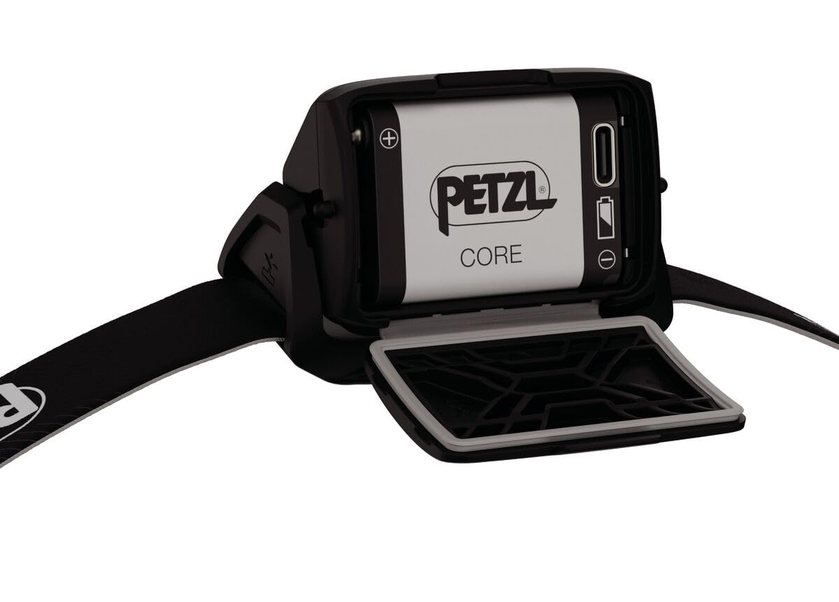 Petzl ACTIK CORE battery indicator visible during use