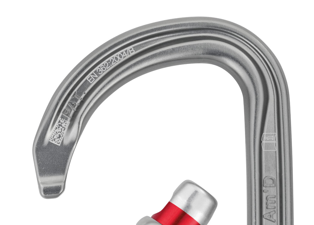 Petzl Am'D side clip demonstrates compact design for quick handling