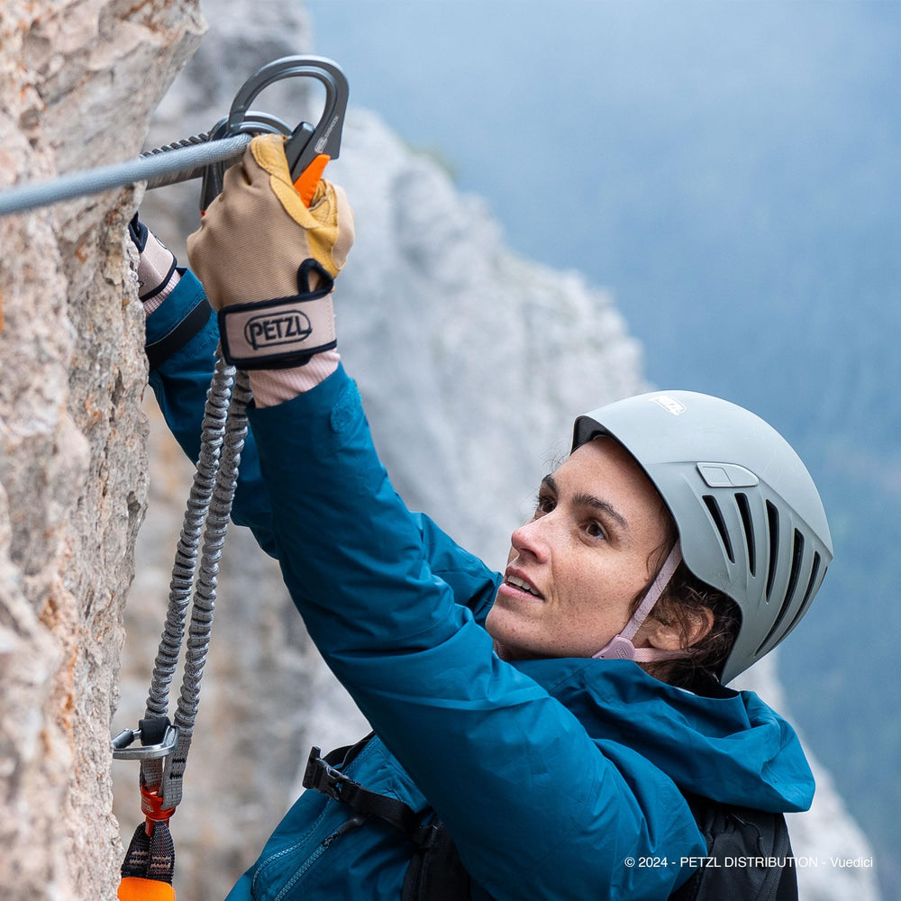 Petzl Cordex gloves protect hands in rugged climbing and rappelling scenarios