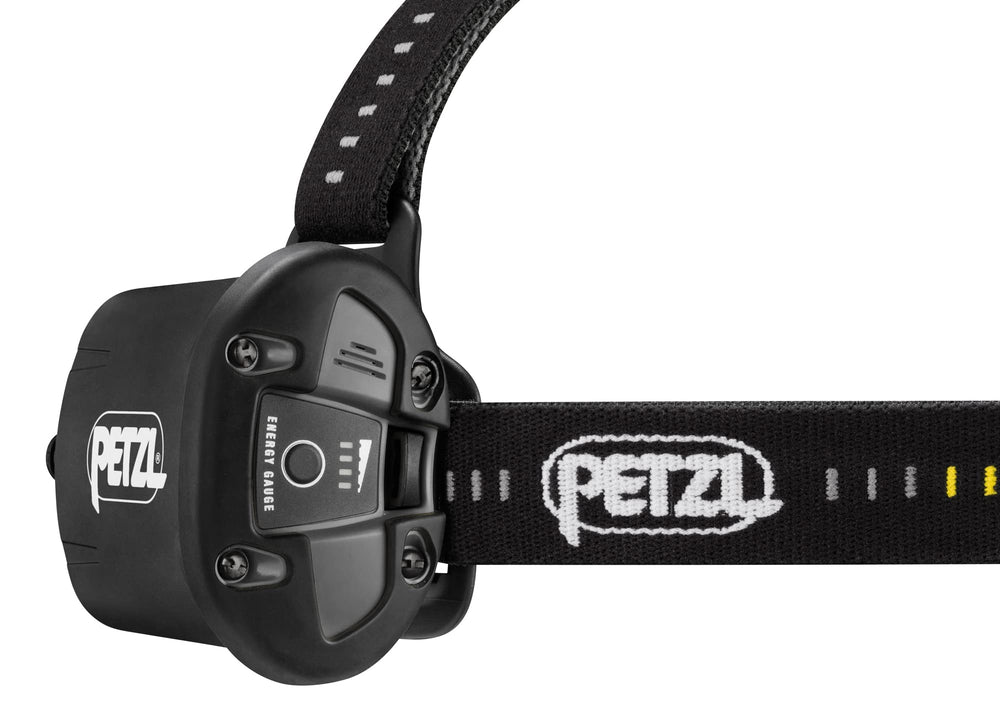 PETZL DUO S glove-friendly large knob for easy operation on site.