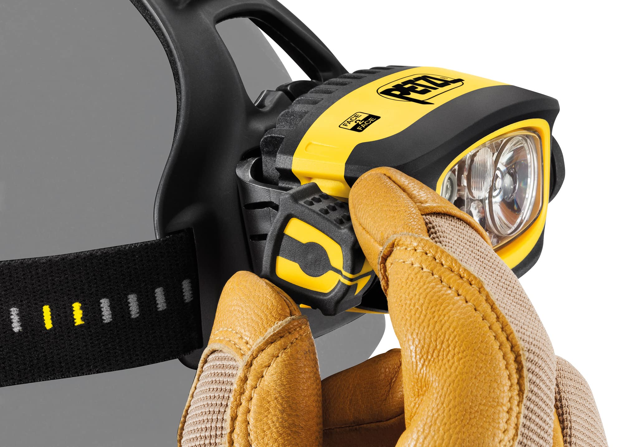 PETZL DUO S IP67 waterproof design withstands rain and splashes.