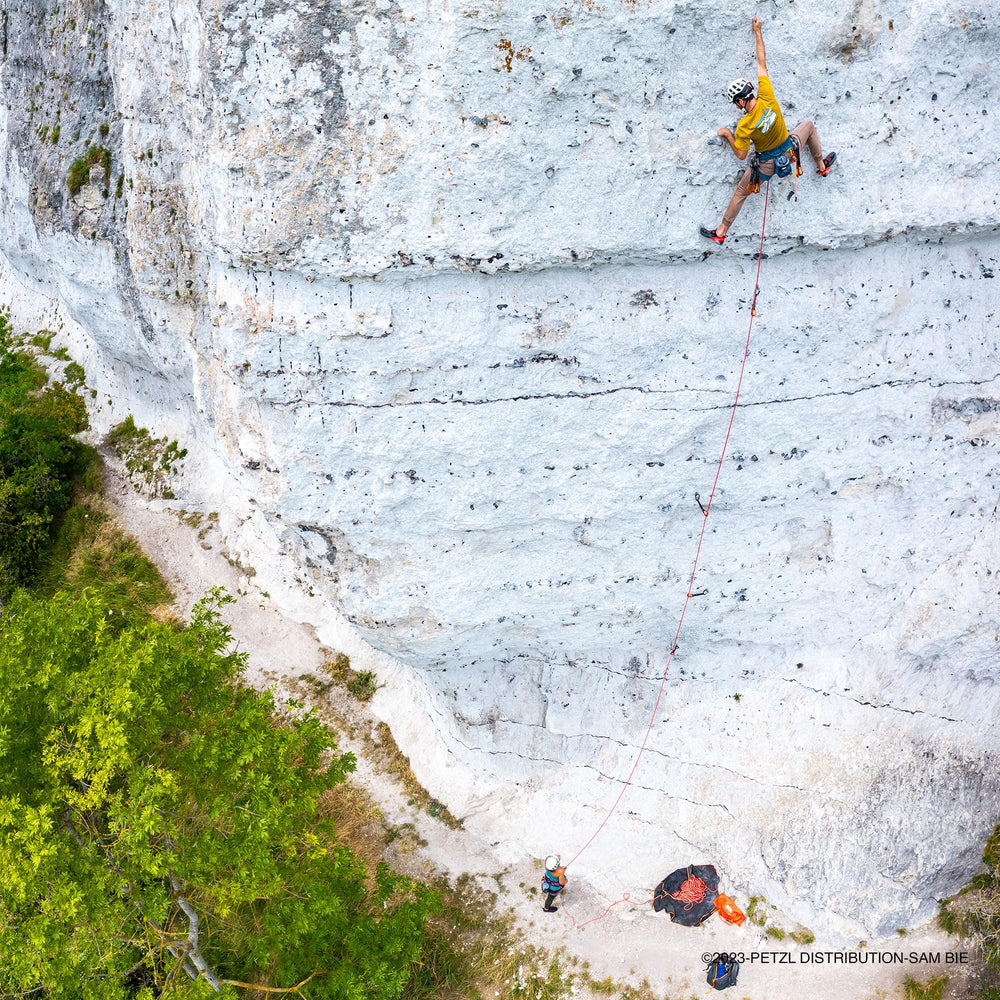 Petzl GRIGRI smooth lowering action supports controlled descents.