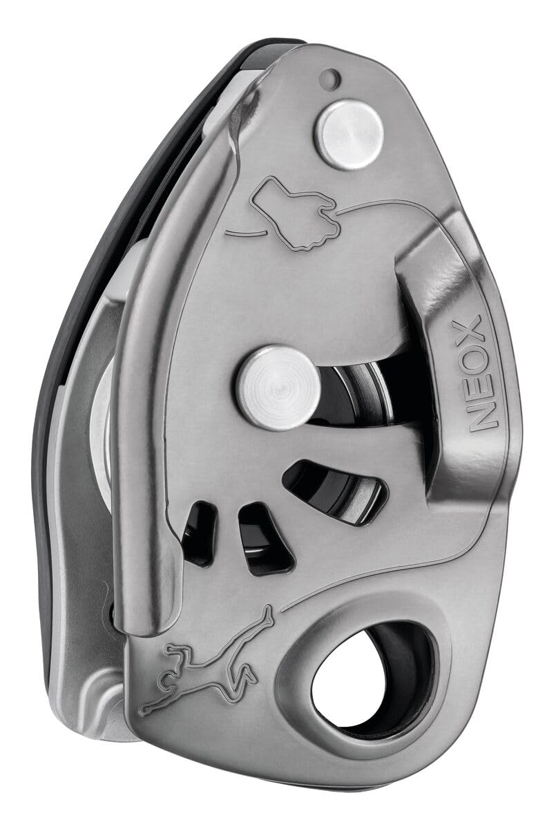 PETZL NEOX belay device front view with smooth rope handling