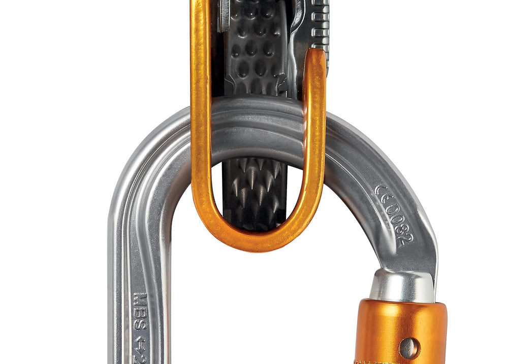 Petzl OK Oval carabiner symmetrical design enhances gear alignment during climbs.
