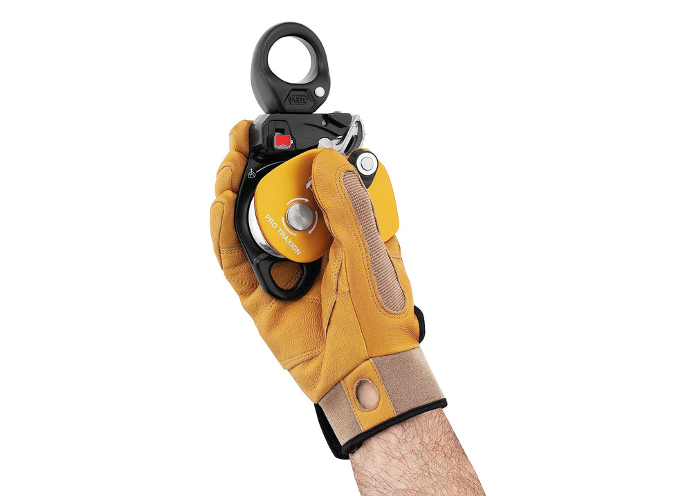 Petzl Pro Traxion sealed bearings ensure smooth operation on tough jobs.