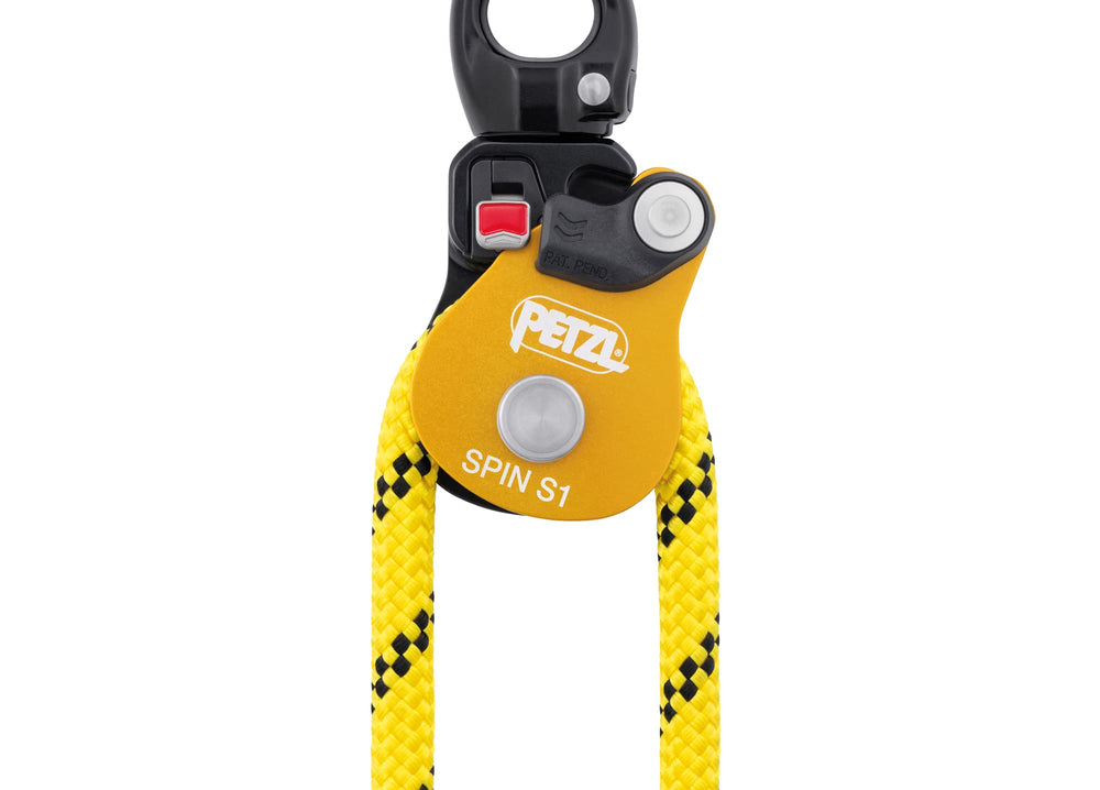 Petzl Spin S1 red indicator signals unlocked status for safer use.