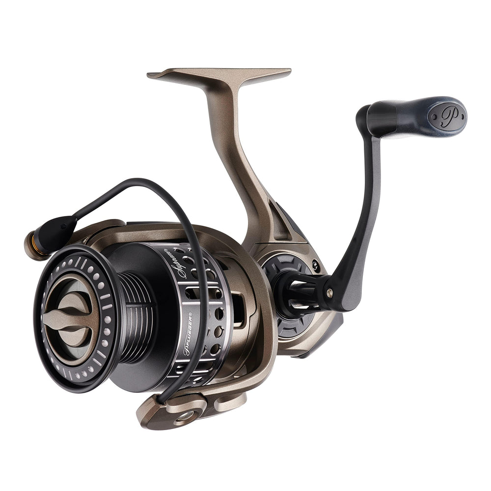 Pflueger Supreme 40 side profile highlights compact form and smooth line control.
