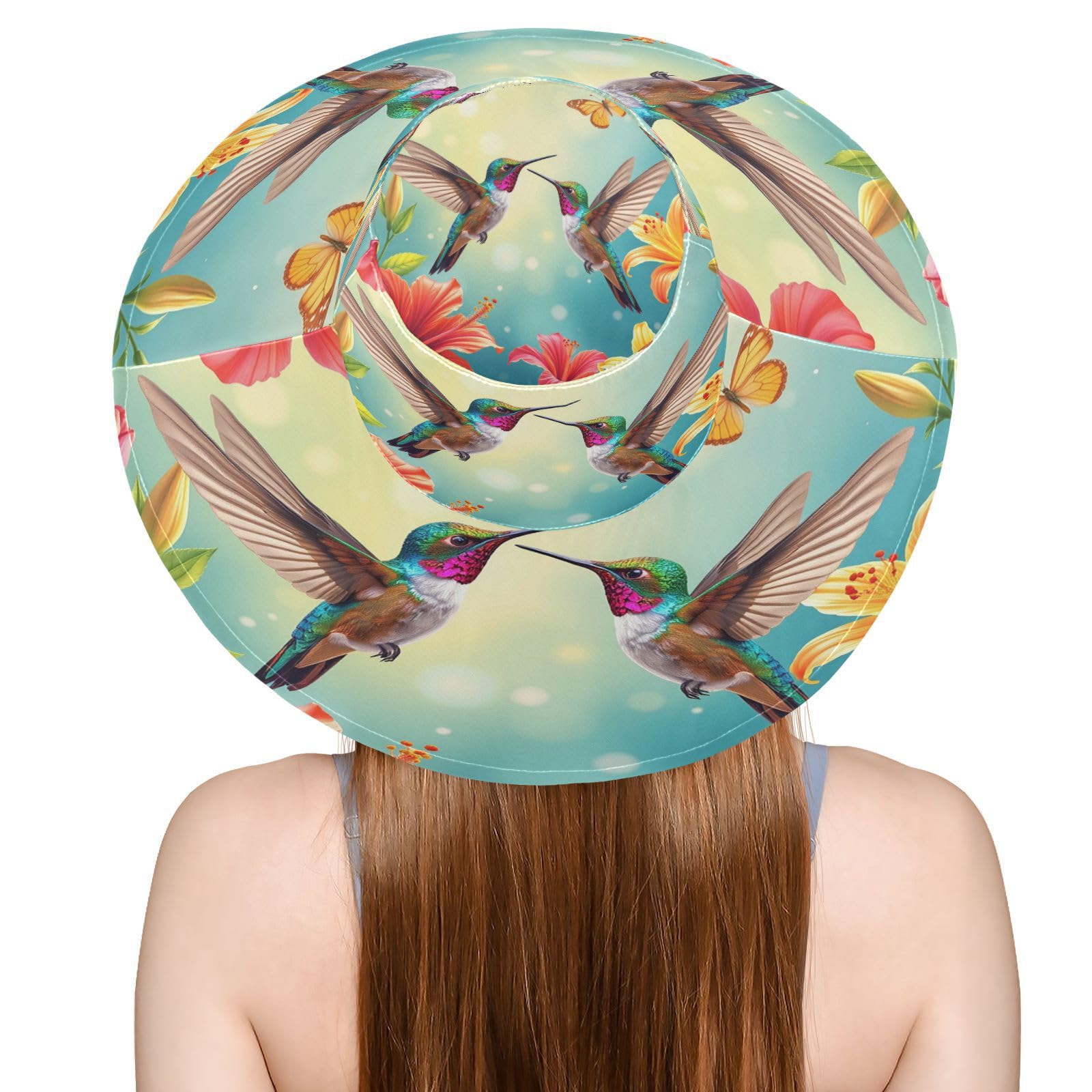 Pfrewn gardening hat folds flat for easy packing and travel.