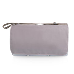 PICNIC TIME ONIVA Blanket Tote XL water-resistant backing on damp surface.