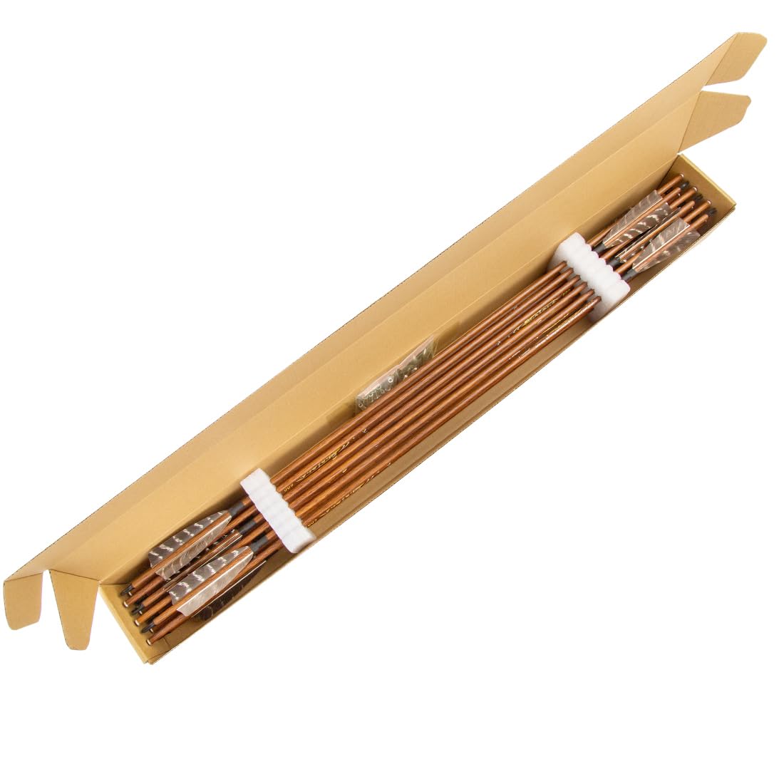 Pinals arrows compatible with recurve, longbow, and compound setups for versatile use.