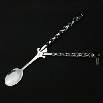 PinbWD butterfly spoon-saw edge for light camp prep.