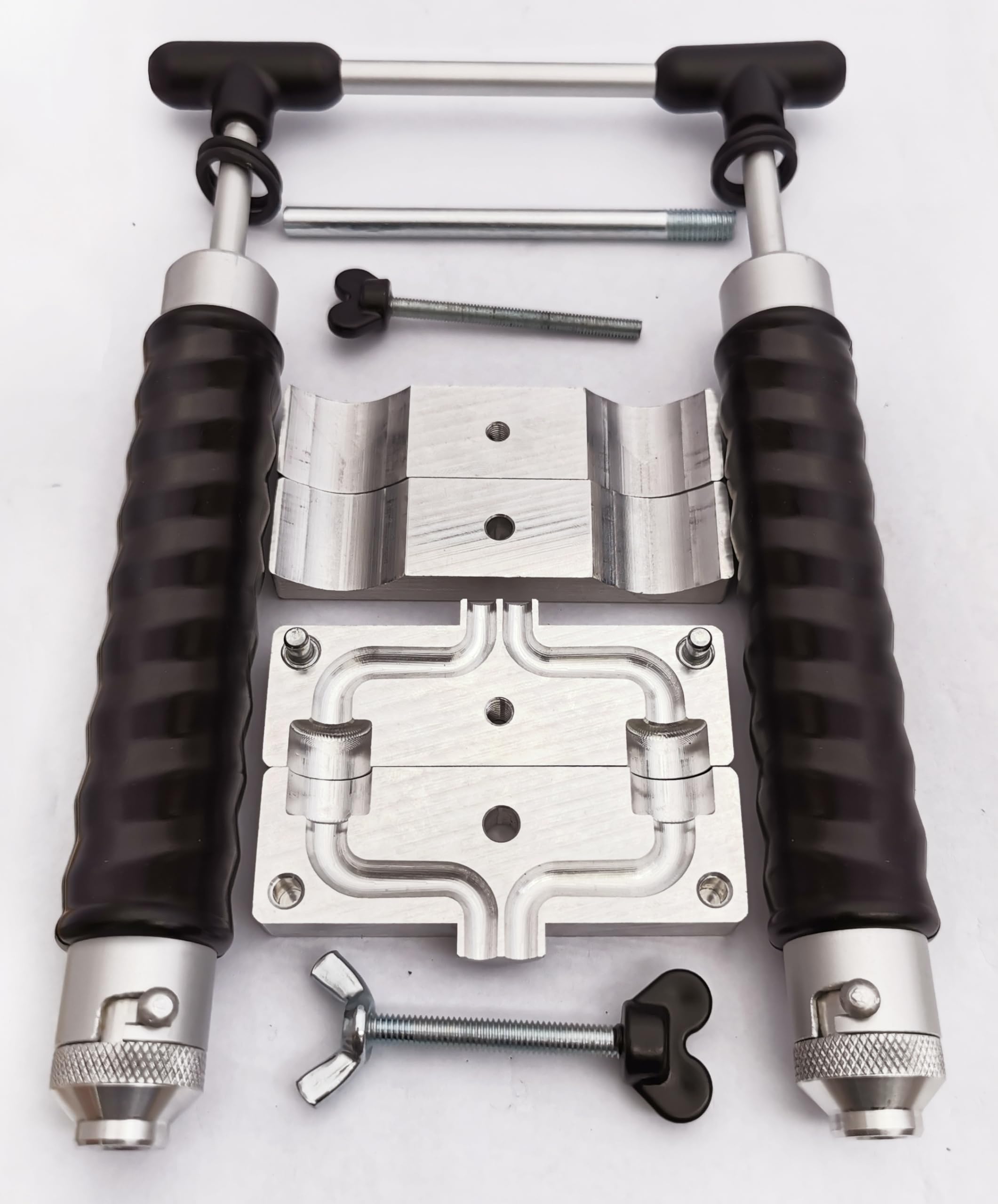Piston rod marked to guide safe pressure during use