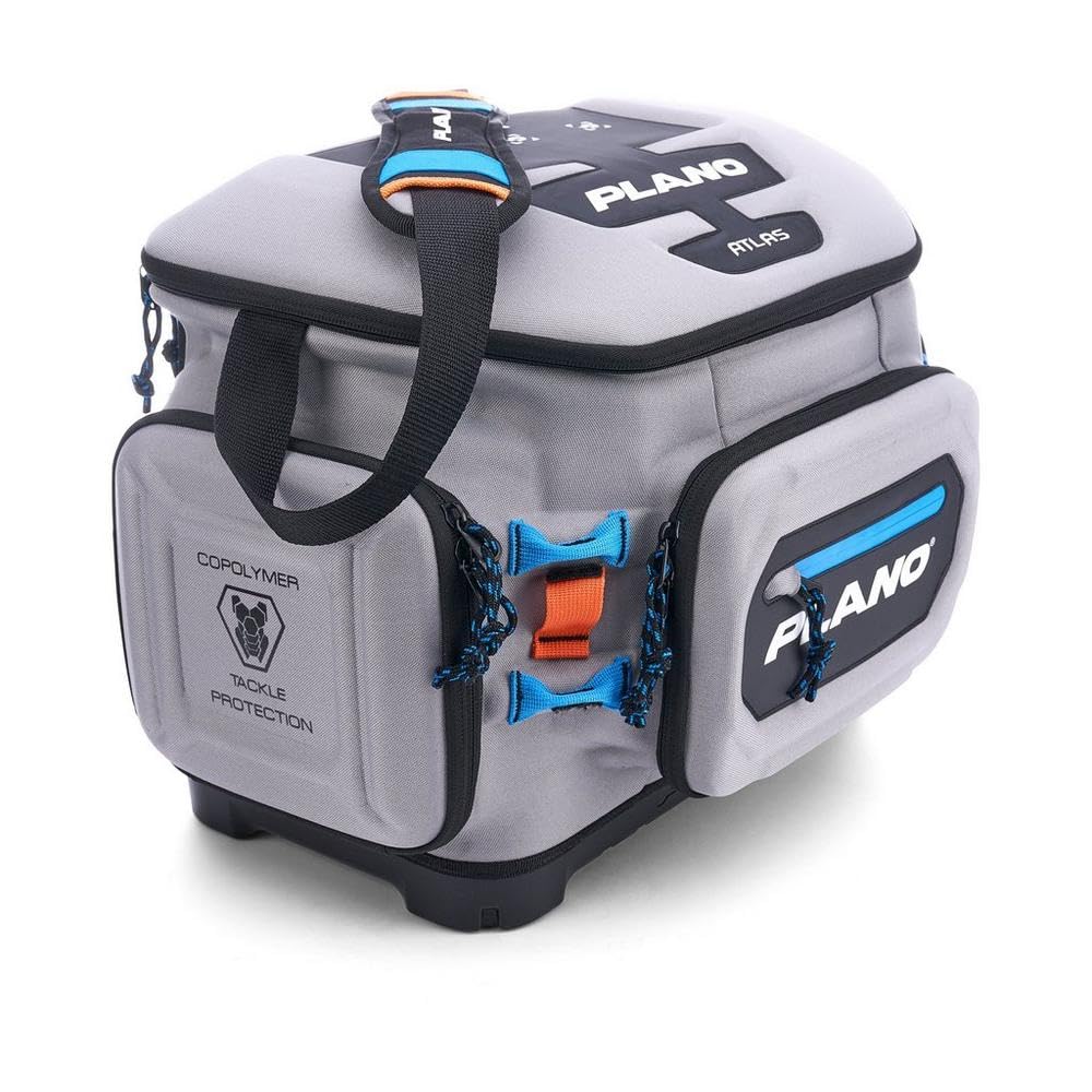 Plano Atlas 3700 padded shoulder straps provide comfortable carry.