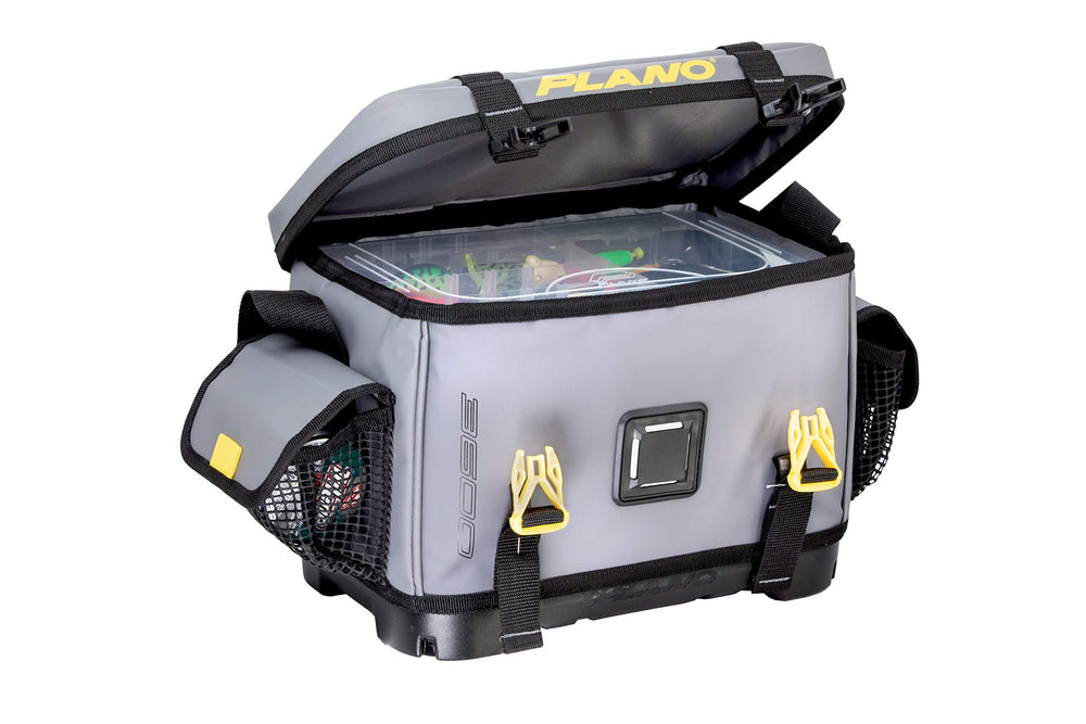 Plano Z-Series 3600 non-slip base prevents sliding on deck