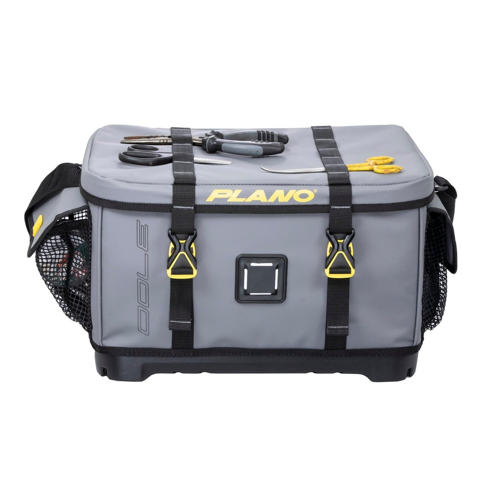 Plano Z-Series 3700 Tackle Bag heavy-duty hardware enables secure transport