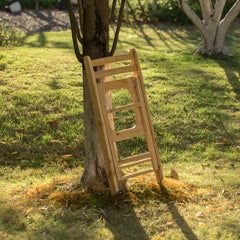 Playberg camping potty for adults delivers sturdy support in the outdoors.